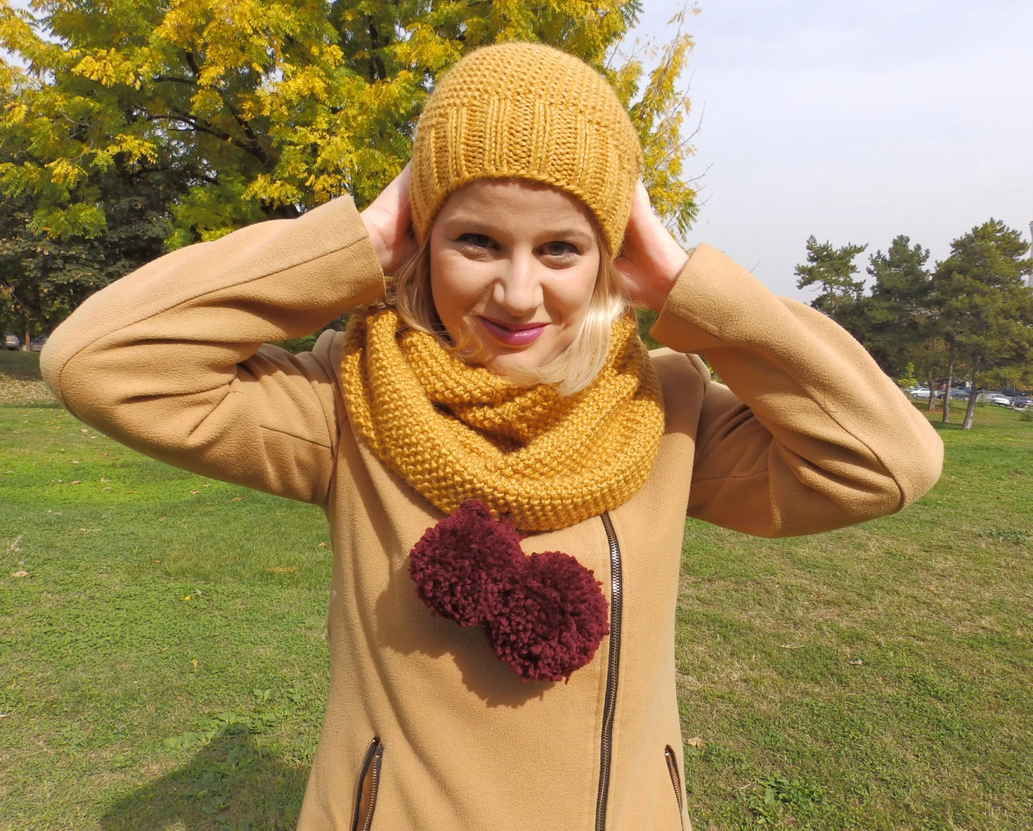 Iskra Set, Beanie Hat, Oversized Cowl