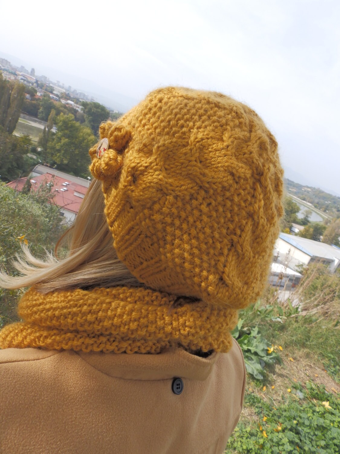 Shy Lady Set, Beret Hat and Cowl Pattern