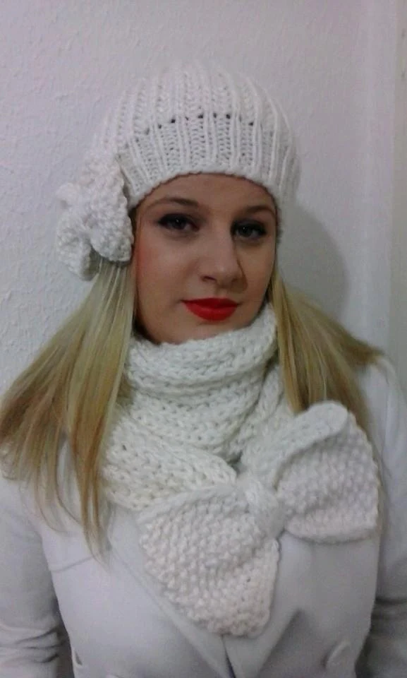 The Big Bow Infinity Scarf, Scarf with a bow, Knitted scarf, Cowl